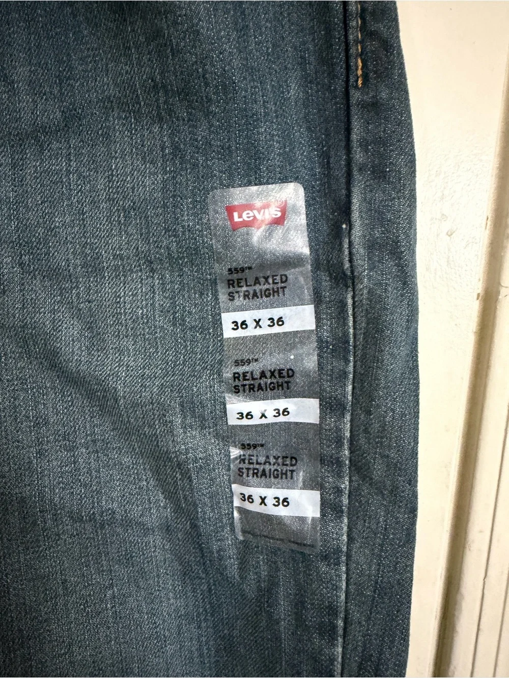 Levi’s 559 Relaxed Straight Men Jeans 36x36 (140)